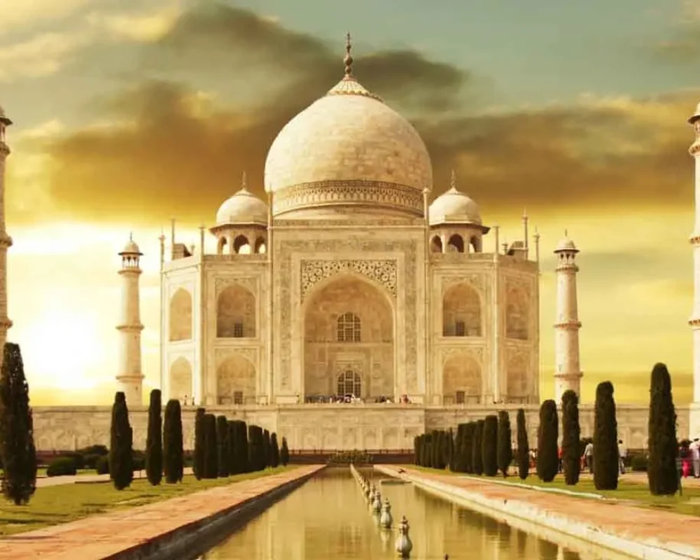 Agra Taj Mahal Tourss