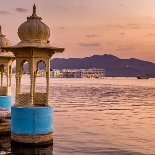 udaipur-local-sightseeing-places-tourism-entry-fee-timings-holidays-reviews-header (1)